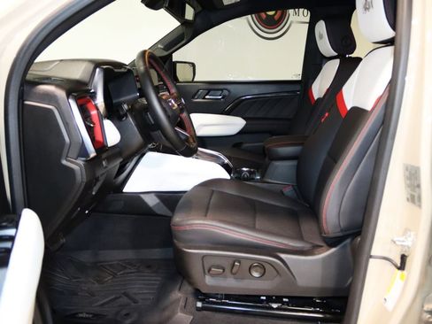 Used 2024 GMC Canyon AT4X w/ AT4X AEV Edition AWD/4WD image 43
