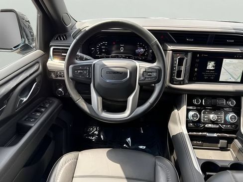 Used 2023 GMC Yukon Denali AWD/4WD image 13