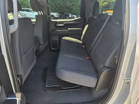 Used 2022 Chevrolet Silverado 1500 LT AWD/4WD image 21