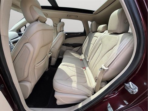 Used 2018 Lincoln MKC Reserve w/ Lincoln MKC Climate Package FWD image 39