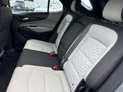Used 2020 Chevrolet Equinox LS image 15