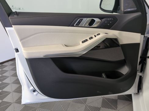New 2026 BMW X7 xDrive40i w/ Executive Package image 10