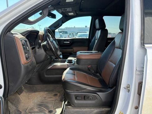 Used 2020 Chevrolet Silverado 1500 High Country AWD/4WD image 2