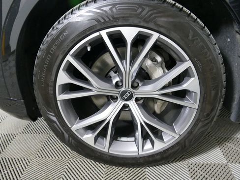 Used 2023 Audi Q8 Prestige w/ Prestige Package AWD/4WD image 31