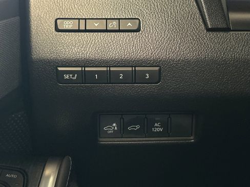 Used 2024 Lexus GX 550 AWD/4WD image 32