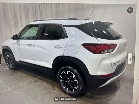 Used 2021 Chevrolet TrailBlazer LT w/ Convenience Package image 2