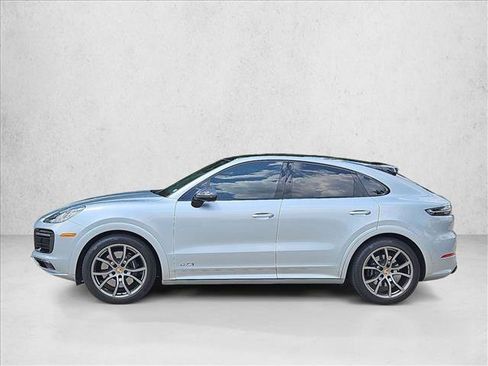 Used 2023 Porsche Cayenne GTS AWD/4WD image 6
