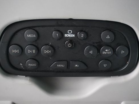 Used 2016 Chevrolet Suburban LTZ image 15