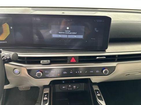 Used 2024 Kia Sorento S w/ Panoramic Sunroof Package image 21