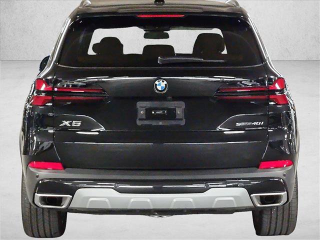 Certified 2026 BMW X5 sDrive40i w/ Parking Assistance Package RWD image 7