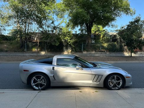 Used 2010 Chevrolet Corvette Grand Sport w/ Preferred Equipment Group RWD image 12