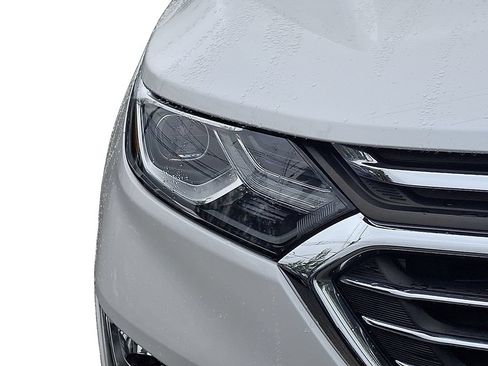 Used 2020 Chevrolet Equinox Premier AWD/4WD image 11
