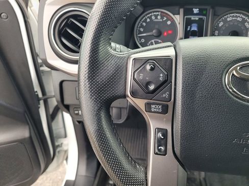 Used 2023 Toyota Tacoma SR5 AWD/4WD image 22