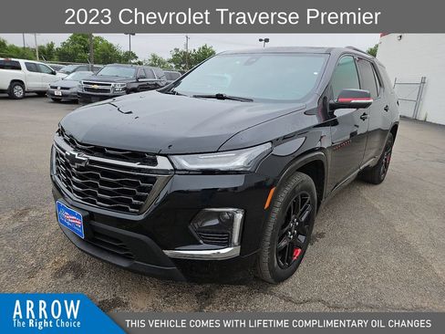 Used 2023 Chevrolet Traverse Premier w/ Redline Edition AWD/4WD image 4
