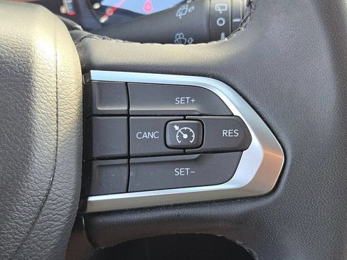 Used 2024 Jeep Compass Latitude AWD/4WD image 28
