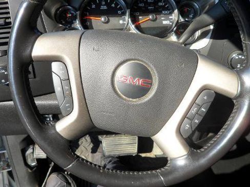 Used 2013 GMC Sierra 2500 SLE w/ SLE Preferred Package image 23