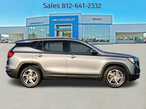 Used 2020 GMC Terrain SLT w/ Preferred Package FWD image 8