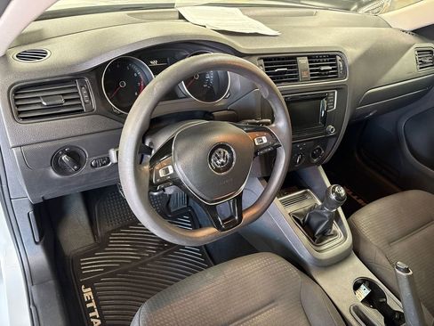 Used 2016 Volkswagen Jetta S FWD image 34