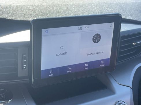 Used 2022 Ford Explorer XLT image 6