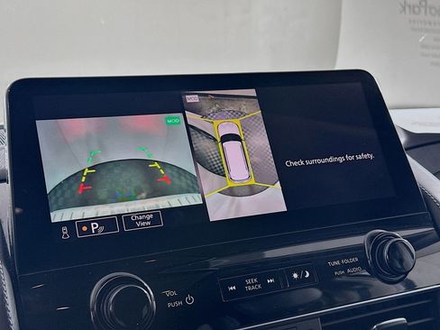 Used 2024 INFINITI QX80 Luxe image 23