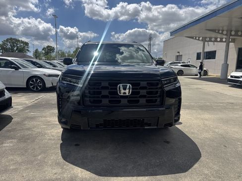 New 2026 Honda Pilot Sport image 2