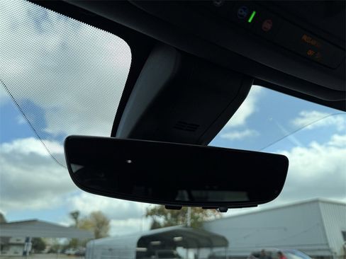 Used 2021 Chevrolet Suburban Premier w/ Premium Package image 22