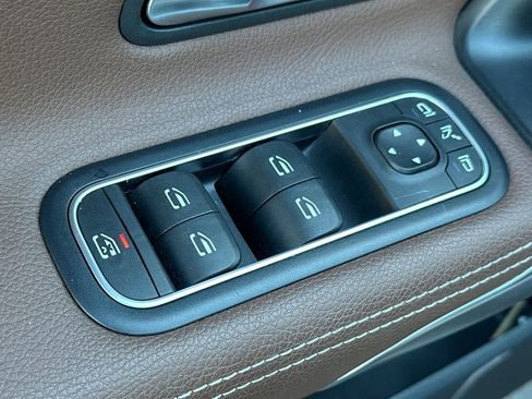 Used 2022 Mercedes-Benz CLA 250 CLA 250 image 13