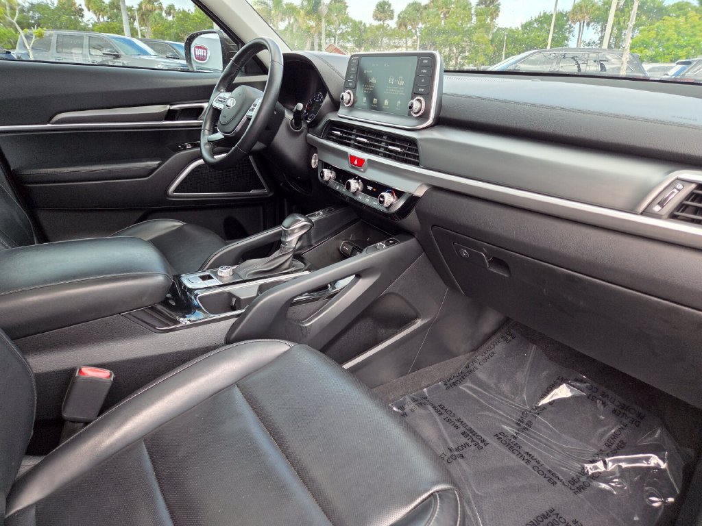 Used 2020 Kia Telluride S FWD image 14