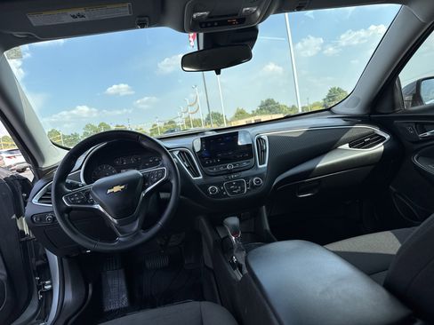 Used 2024 Chevrolet Malibu RS FWD image 10