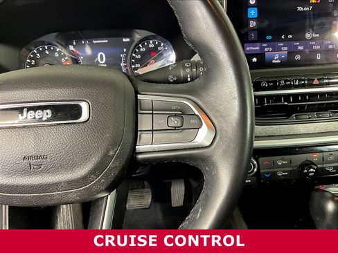 Used 2022 Jeep Compass Latitude AWD/4WD image 12