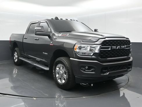 Used 2024 RAM 2500 Big Horn w/ Level 2 Equipment Group AWD/4WD image 3
