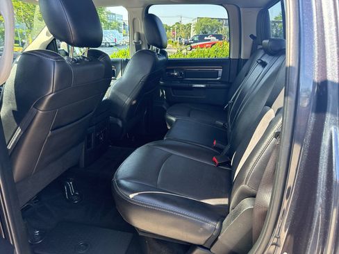 Used 2017 RAM 1500 Laramie AWD/4WD image 33