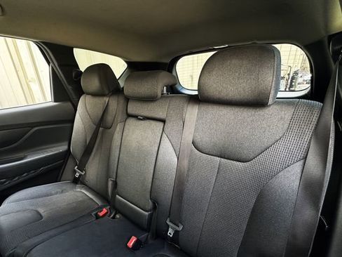 Used 2019 Hyundai Santa Fe SE image 28