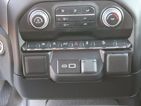 Used 2024 Chevrolet Silverado 1500 Custom Trail Boss AWD/4WD image 20