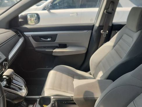 Used 2017 Honda CR-V LX image 10