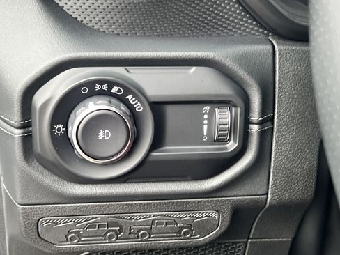 Used 2024 Jeep Wrangler Unlimited Rubicon 392 AWD/4WD image 38