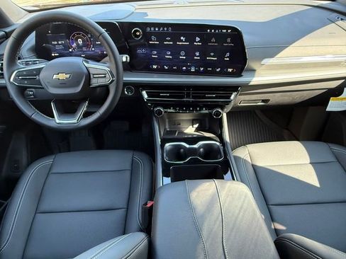 New 2026 Chevrolet Traverse LT w/ Driver Confidence Package FWD image 23