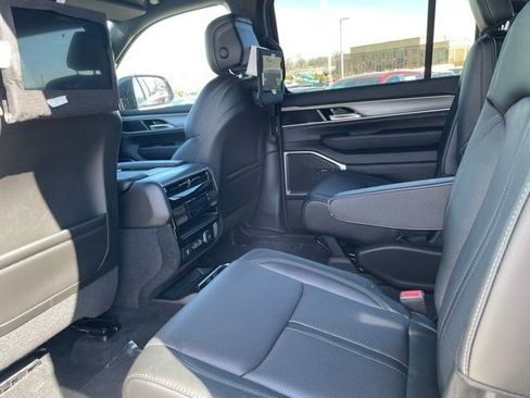 New 2026 Jeep Grand Wagoneer Limited w/ Rear Seat Video Group I AWD/4WD image 12