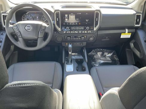 New 2026 Nissan Frontier SV w/ SV Convenience Package RWD image 12