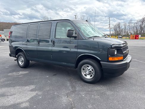Used 2017 Chevrolet Express 2500 LS image 1