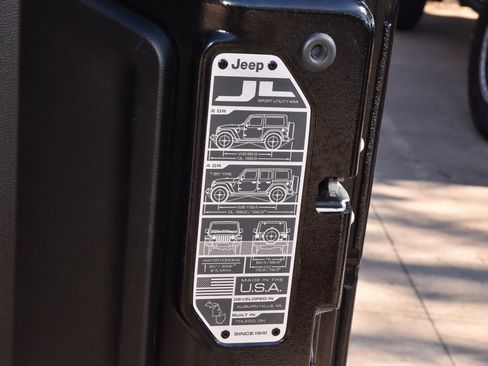 Used 2023 Jeep Wrangler Unlimited Rubicon 4xe w/ Steel Bumper Group image 42