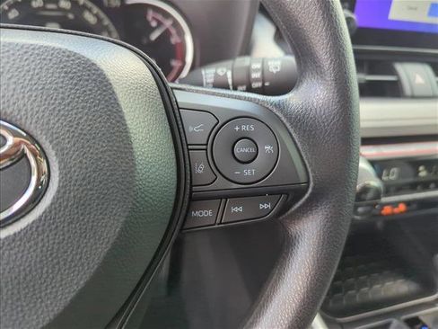 New 2025 Toyota RAV4 XLE image 17