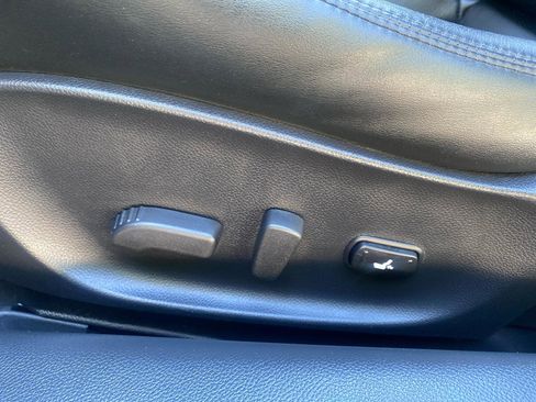 Used 2013 INFINITI G37 Convertible w/ Premium Pkg RWD image 26