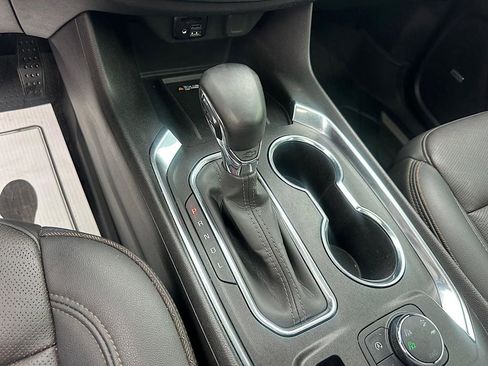 Used 2023 Chevrolet Traverse High Country w/ LPO, Floor Liner Package AWD/4WD image 28