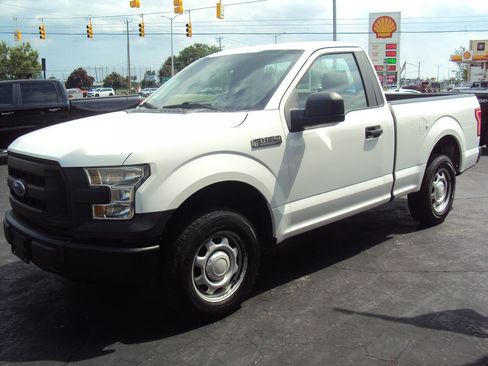 Used 2015 Ford F150 XL RWD image 3