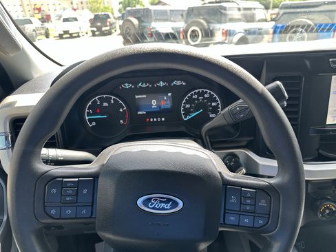 Used 2023 Ford F350 XLT w/ 360-Degree Camera Package AWD/4WD image 15