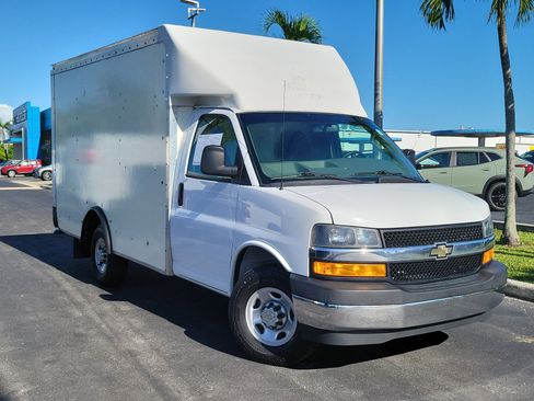 Used 2021 Chevrolet Express 3500 w/ Power Convenience Package image 29