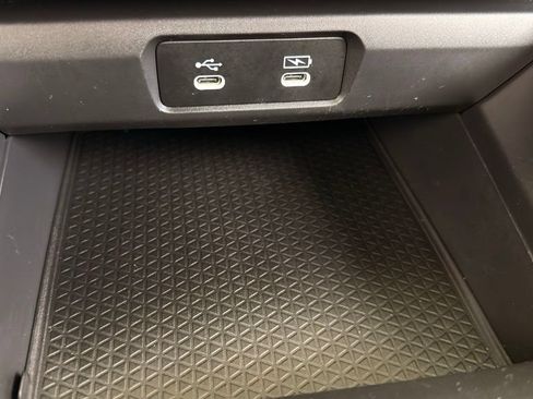 Used 2025 Honda Accord SE image 32