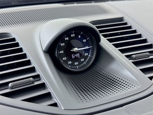 Used 2024 Porsche Panamera 4 image 17