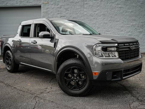 Used 2022 Ford Maverick Lariat w/ Equipment Group 500A Standard image 8